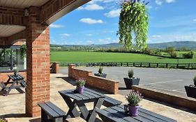 The White Horse Lodge Hotel